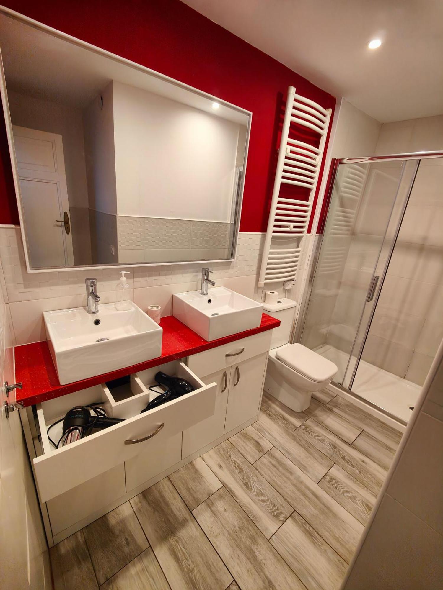 Rua Nova Apartment 28, 3 Dormitorios, Wifi, Ps4 Y Netflix, A 200M Catedral Santiago de Compostela Eksteriør billede